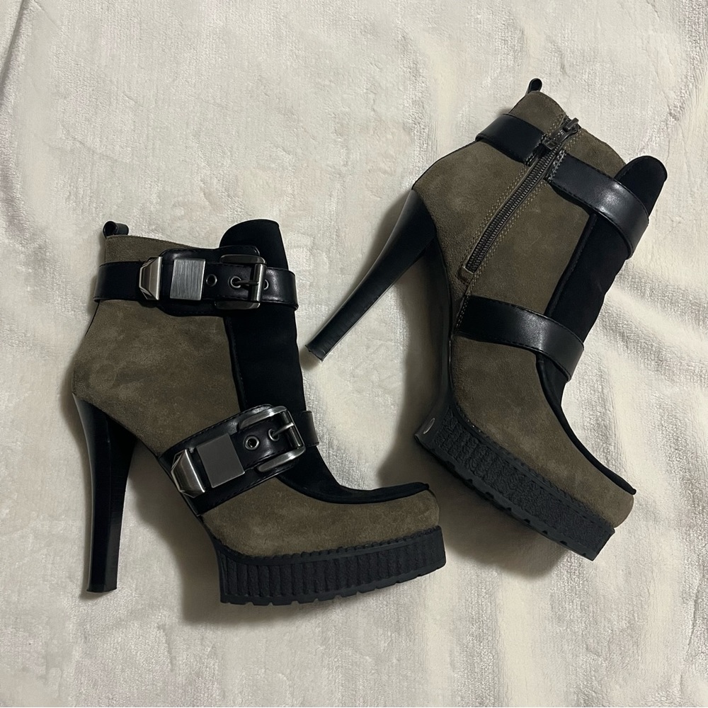 BCBGeneration Black & Olive Platform Boots